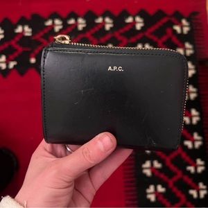 A.P.C HALF ZIP LEATHER WALLET BLACK